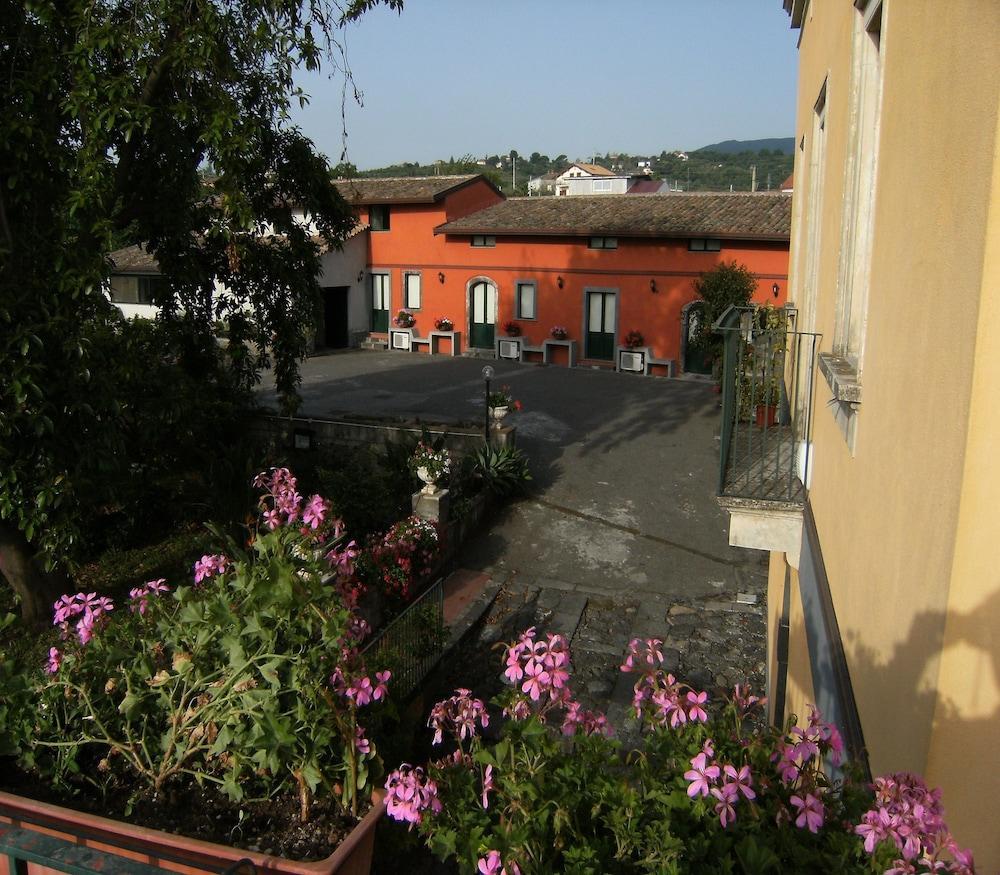 Baglio Delle Rose Bed & Breakfast Giarre Exterior foto