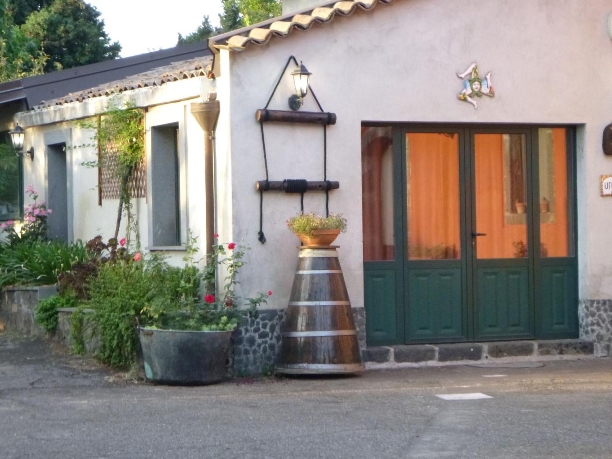 Baglio Delle Rose Bed & Breakfast Giarre Exterior foto